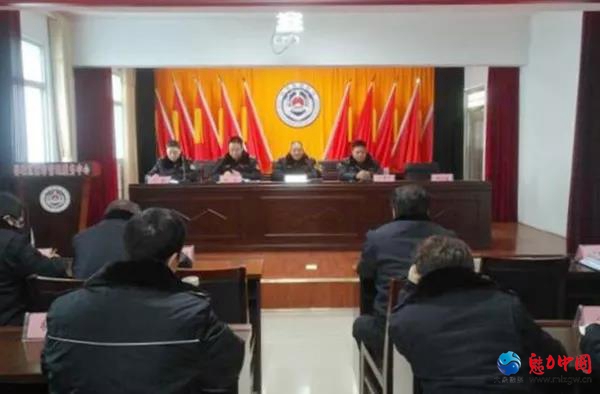 驿城区城市管理服务中心举办“不忘初心、牢记使命”主题教育党课