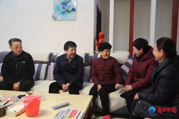 驻马店市委常委、市纪委书记、市监委主任李成宽看望慰问我市专家人才