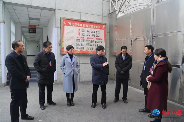 驻马店市委常委、市纪委书记、市监委主任李成宽春节前检查执纪办案安全工作